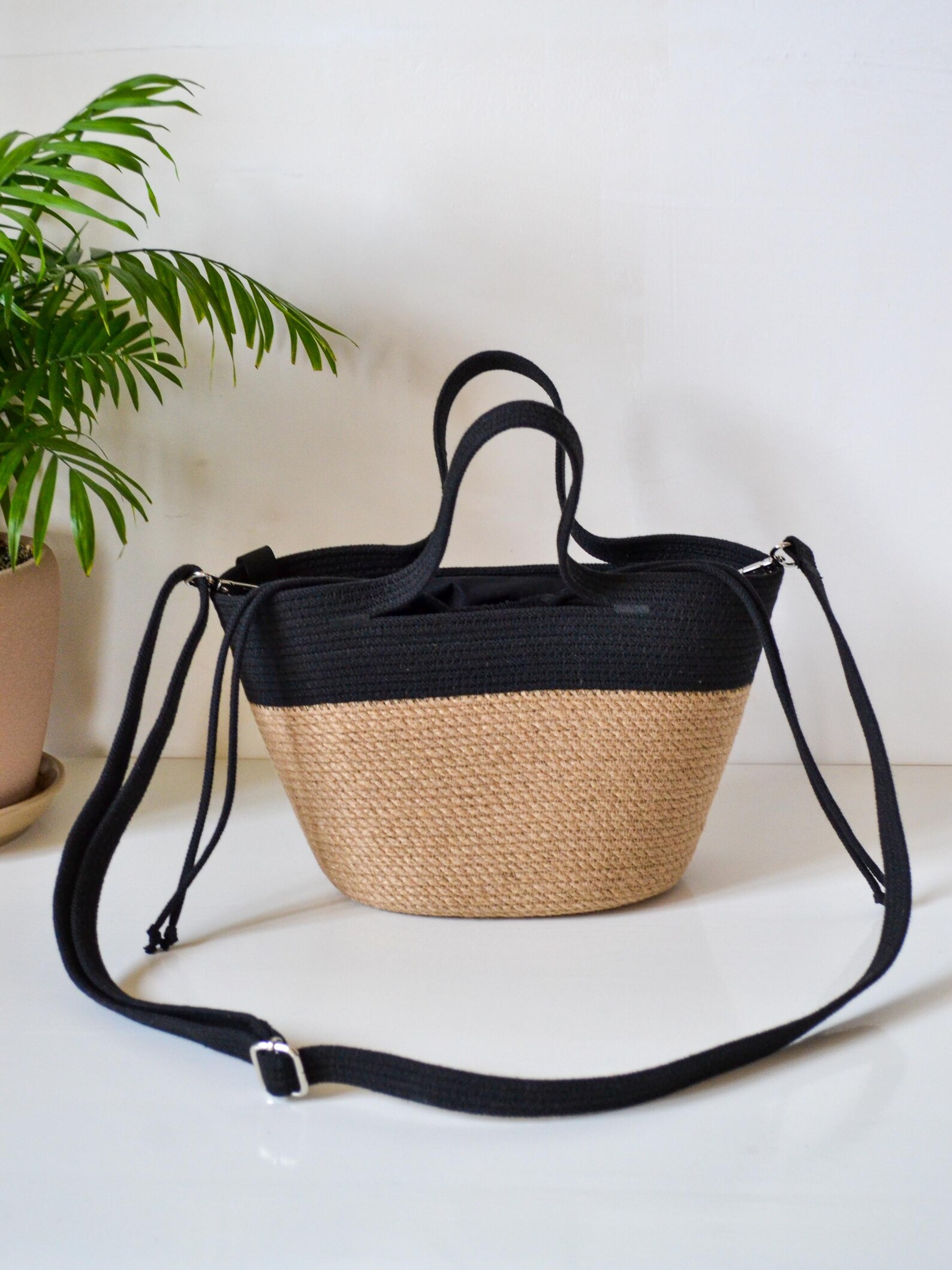 authentic tote bags woven beach handmade weaving shoulder bag cotton thread tote handmade woven crochet handbag casual grand beach basket travel straw trancado bag authentic tote bags woven beach handmade weaving shoulder bag cotton thread tote handmade woven crochet handbag casual grand beach basket travel straw trancado bag