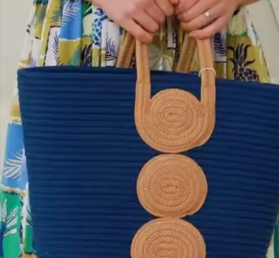 handmade cotton cored corssbody bags small purse with gold chain strap and strap and clasp, elegant shoulder bag, handmade cotton cored corssbody bags small purse with gold chain strap and strap and clasp, elegant shoulder bag,