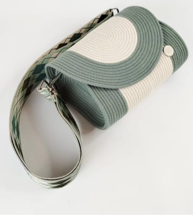 all the cultures fabricating india handmade small dry /natural baskets/chic dry bag/handbag from india/carry tote bag sling bags white crtoon/kids baskets all the cultures fabricating india handmade small dry /natural baskets/chic dry bag/handbag from india/carry tote bag sling bags white crtoon/kids baskets