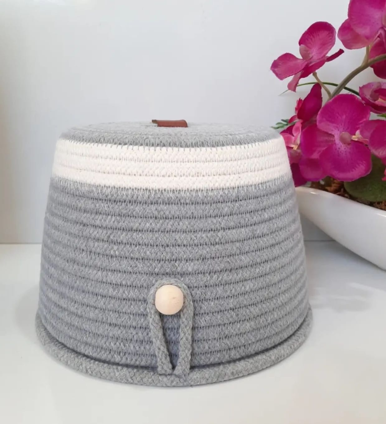 ecolux jute & cotton bags by wht gry ecolux jute & cotton bags by wht gry