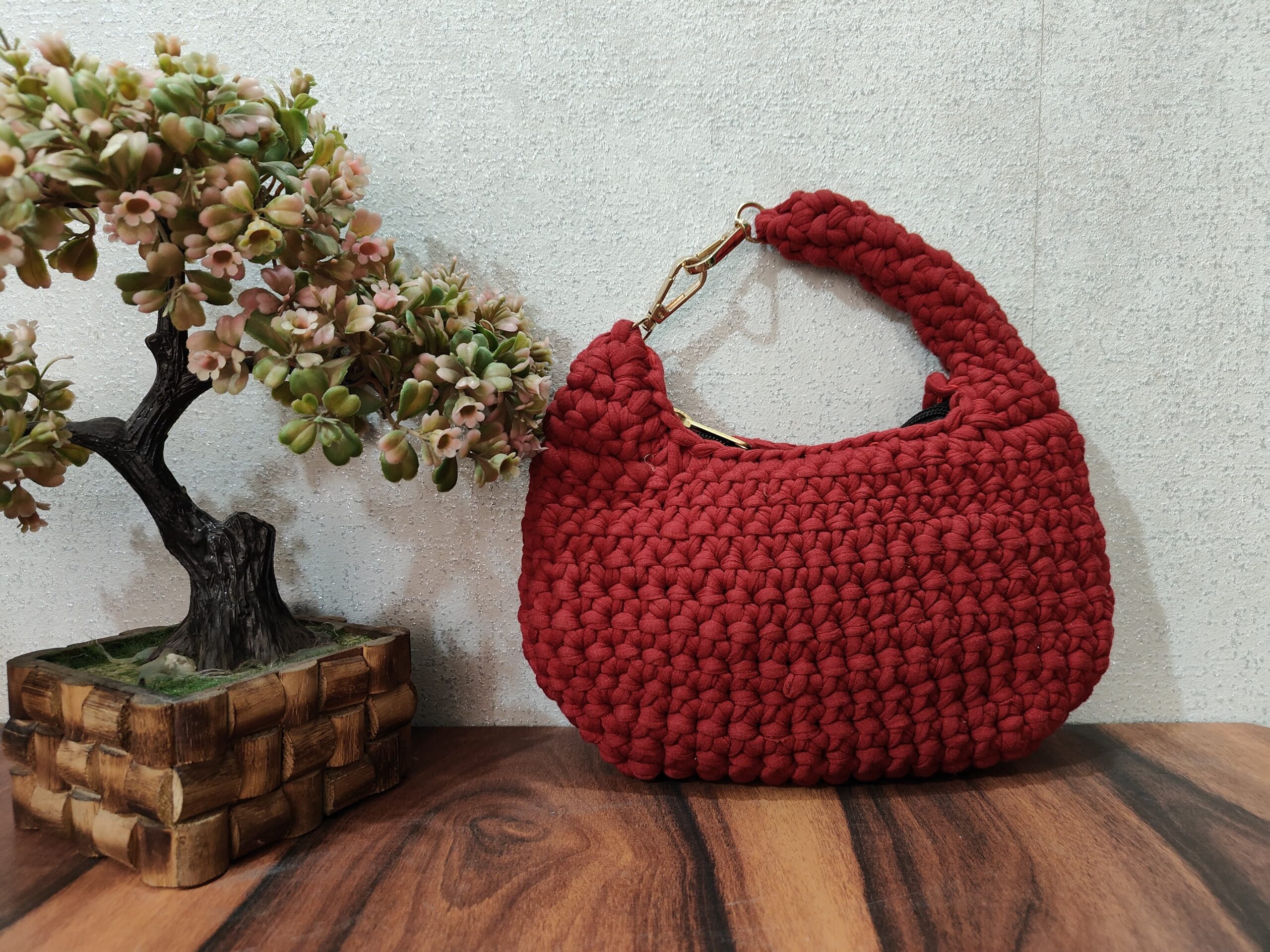 women's stylish handknitted t shirt tarn crochet bag women cute fancy bucket bag casual woven beach handbag handmade small dry grass/natural cane/chic dry grass bag/handbag from manipur/carry tote bag sling bags white crtoon women's stylish handknitted t shirt tarn crochet bag women cute fancy bucket bag casual woven beach handbag handmade small dry grass/natural cane/chic dry grass bag/handbag from manipur/carry tote bag sling bags white crtoon
