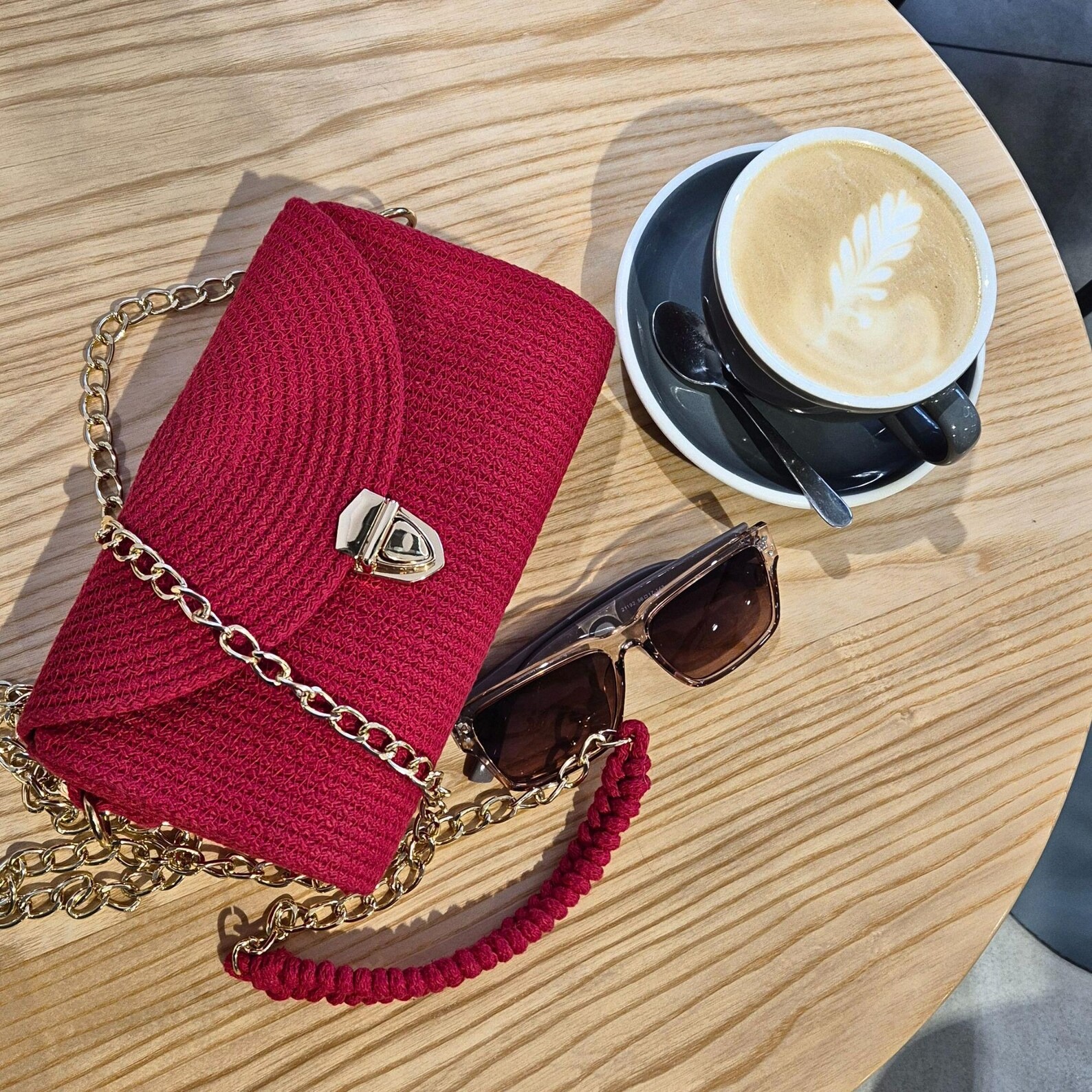 handmade cotton cored corssbody bags small purse with gold chain strap and strap and clasp, elegant shoulder bag, handmade cotton cored corssbody bags small purse with gold chain strap and strap and clasp, elegant shoulder bag,