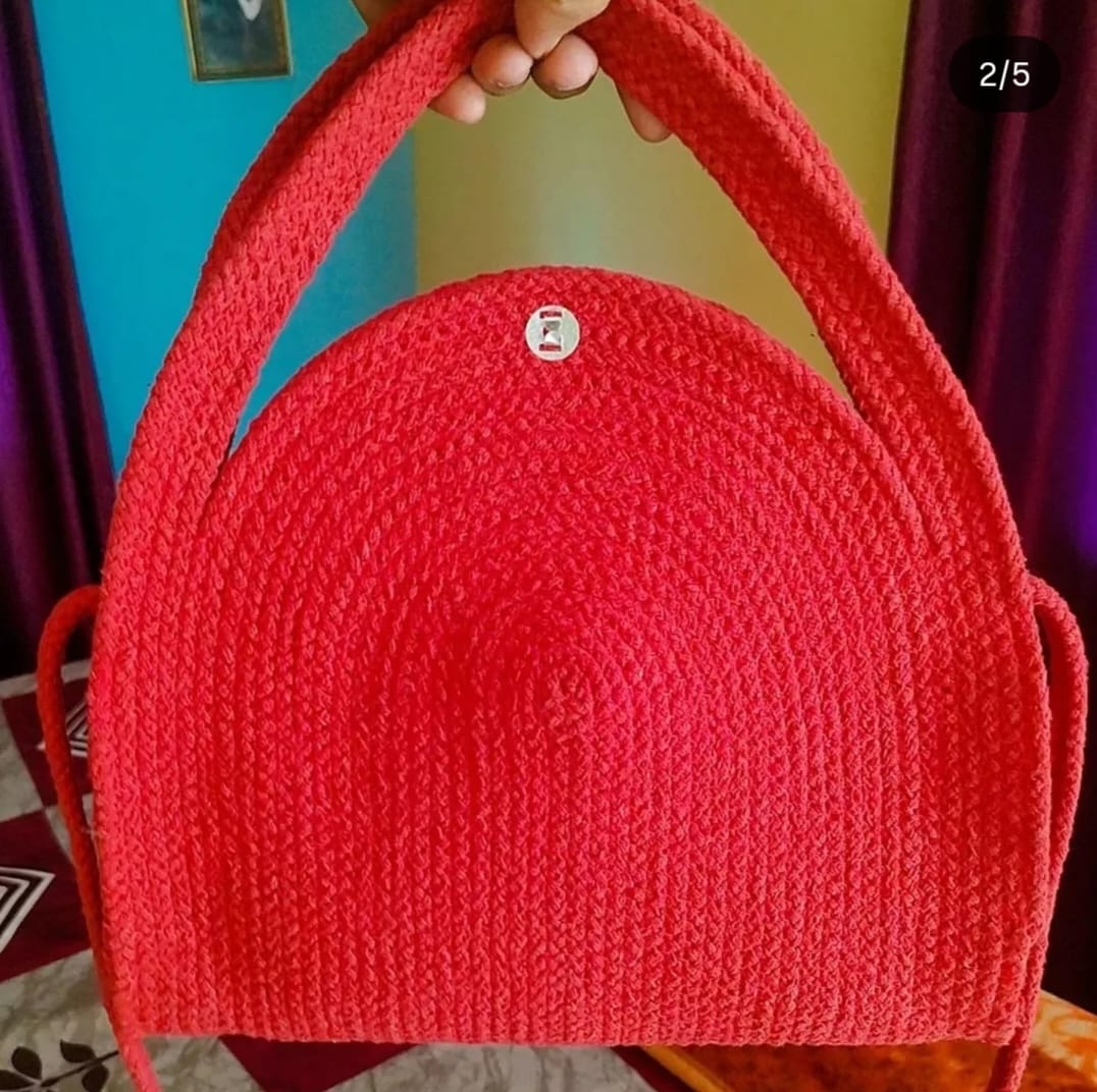 all the cultures fabricating india handmade small dry /natural baskets/chic dry bag/handbag from india/carry tote bag sling bags white crtoon/kids baskets all the cultures fabricating india handmade small dry /natural baskets/chic dry bag/handbag from india/carry tote bag sling bags white crtoon/kids baskets